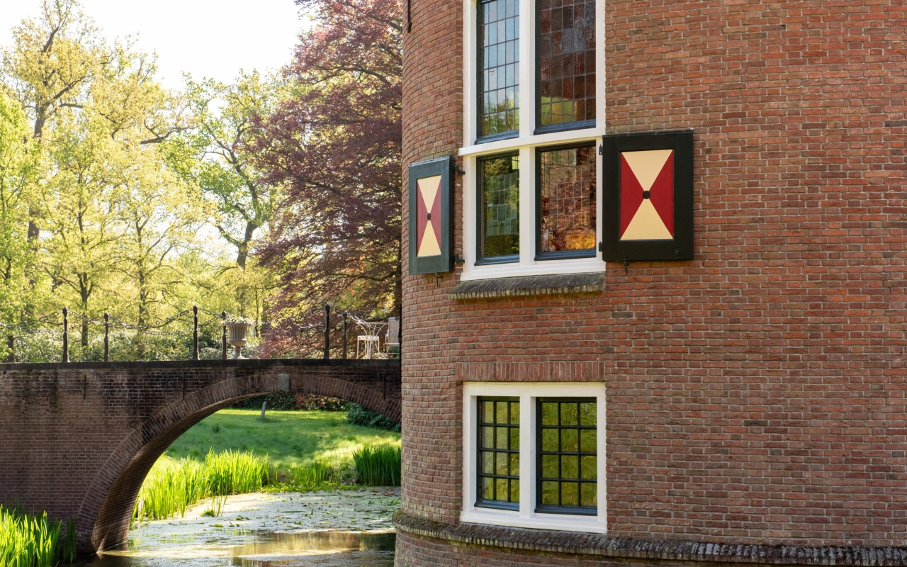 Kasteel. Diverse verbouwingen.