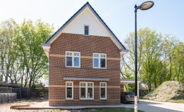 Voorgevel vrijstaand herenhuis aan de Hulakker in Lunteren